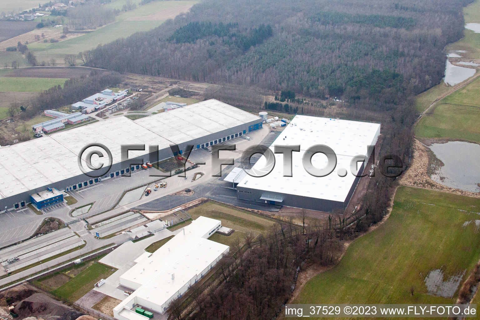 Drohnenaufname von Minderslachen, Gewerbegebiet Horst, 3. Bauabschnitt Gazely in Kandel im Bundesland Rheinland-Pfalz, Deutschland