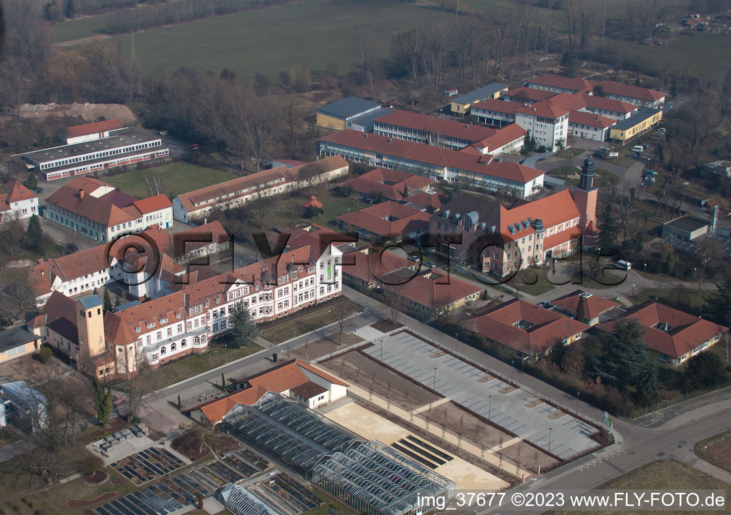 Ortsteil Queichheim in Landau in der Pfalz im Bundesland Rheinland-Pfalz, Deutschland aus der Drohnenperspektive