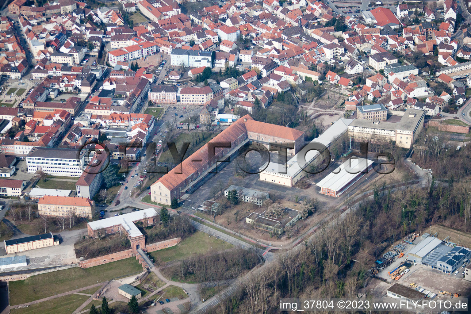Germersheim im Bundesland Rheinland-Pfalz, Deutschland von der Drohne aus gesehen