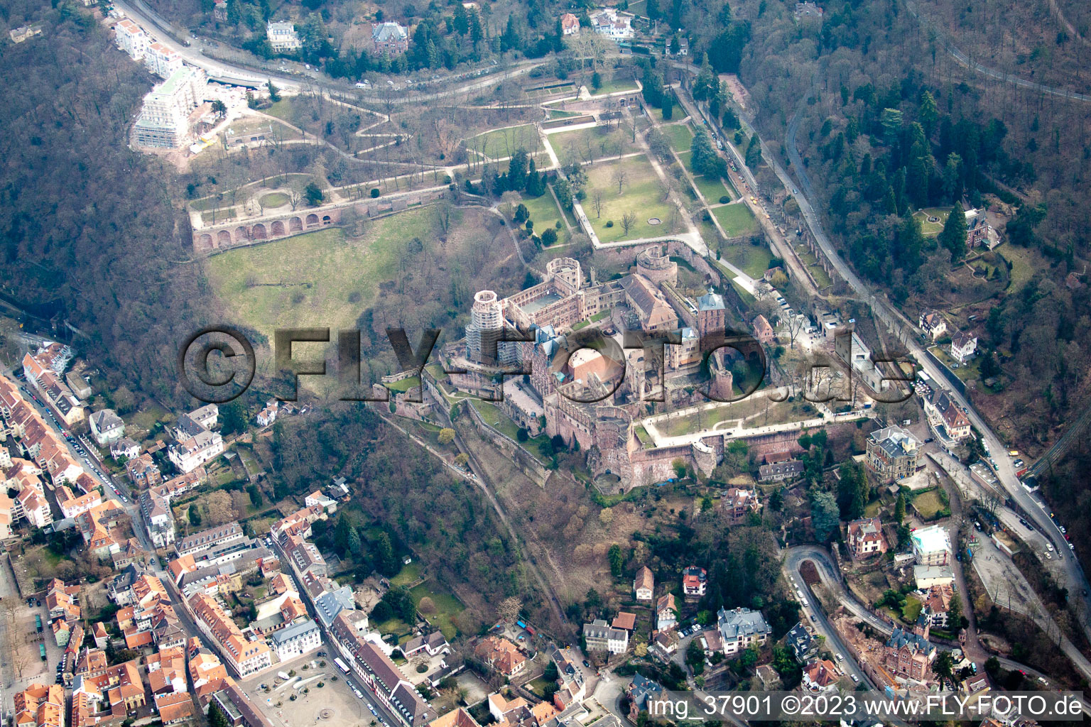 Luftaufnahme von Schloß im Ortsteil Kernaltstadt in Heidelberg im Bundesland Baden-Württemberg, Deutschland