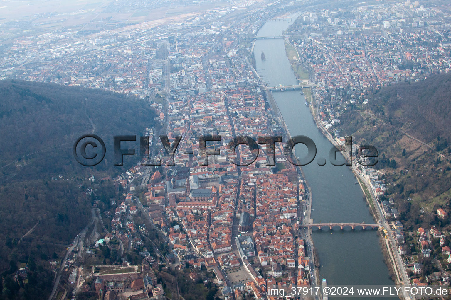 Luftbild von Altstadt im Ortsteil Kernaltstadt in Heidelberg im Bundesland Baden-Württemberg, Deutschland