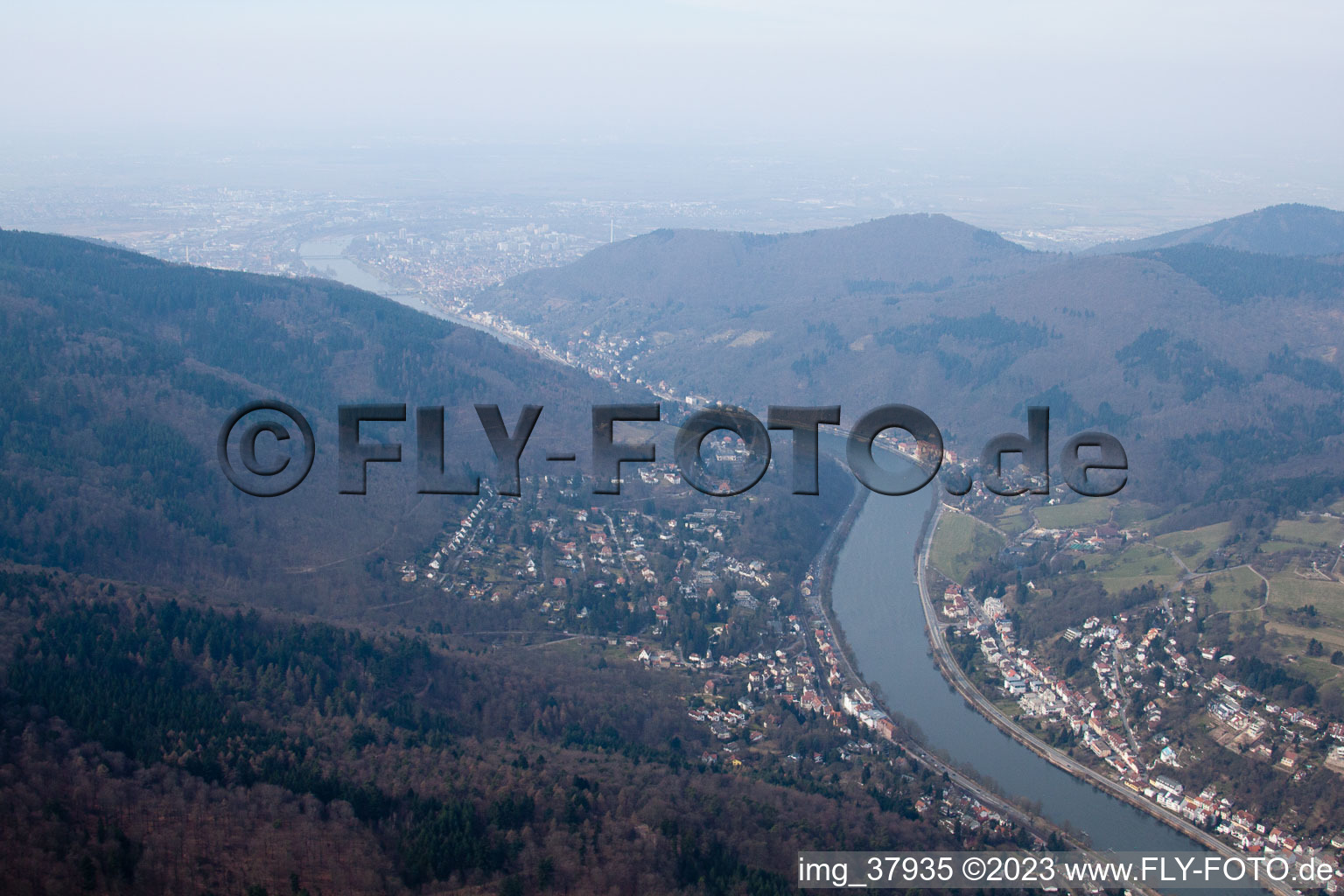 Ortsteil Ziegelhausen in Heidelberg im Bundesland Baden-Württemberg, Deutschland von oben gesehen