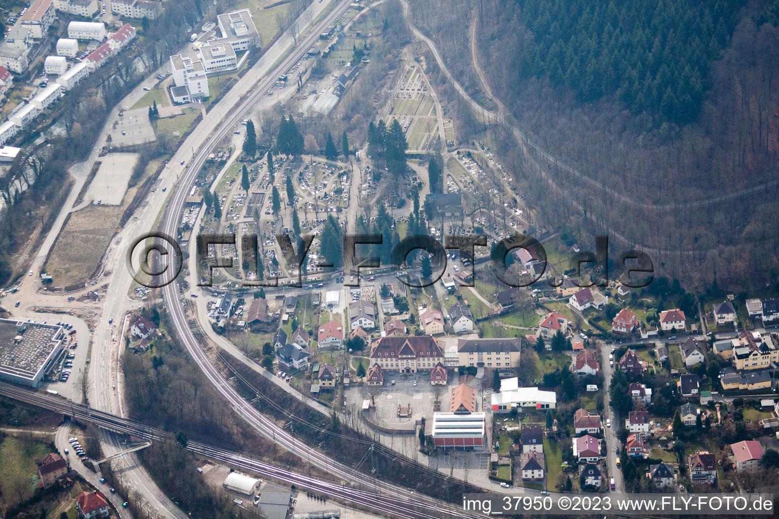 Neckargemünd im Bundesland Baden-Württemberg, Deutschland aus der Drohnenperspektive