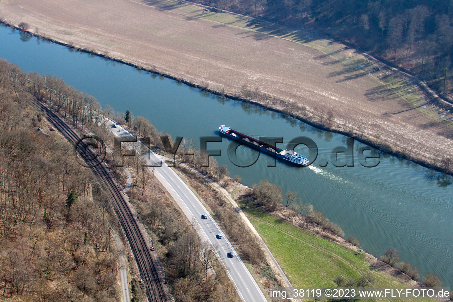 Zwingenberg im Bundesland Baden-Württemberg, Deutschland von einer Drohne aus