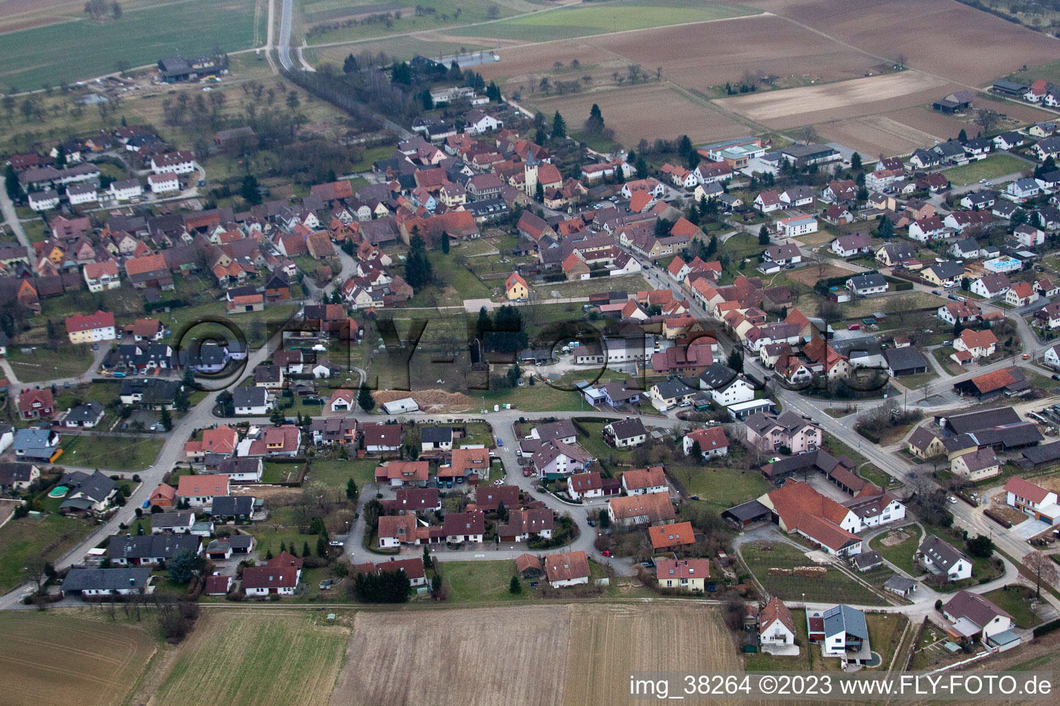 Schrägluftbild von Großvillars im Bundesland Baden-Württemberg, Deutschland
