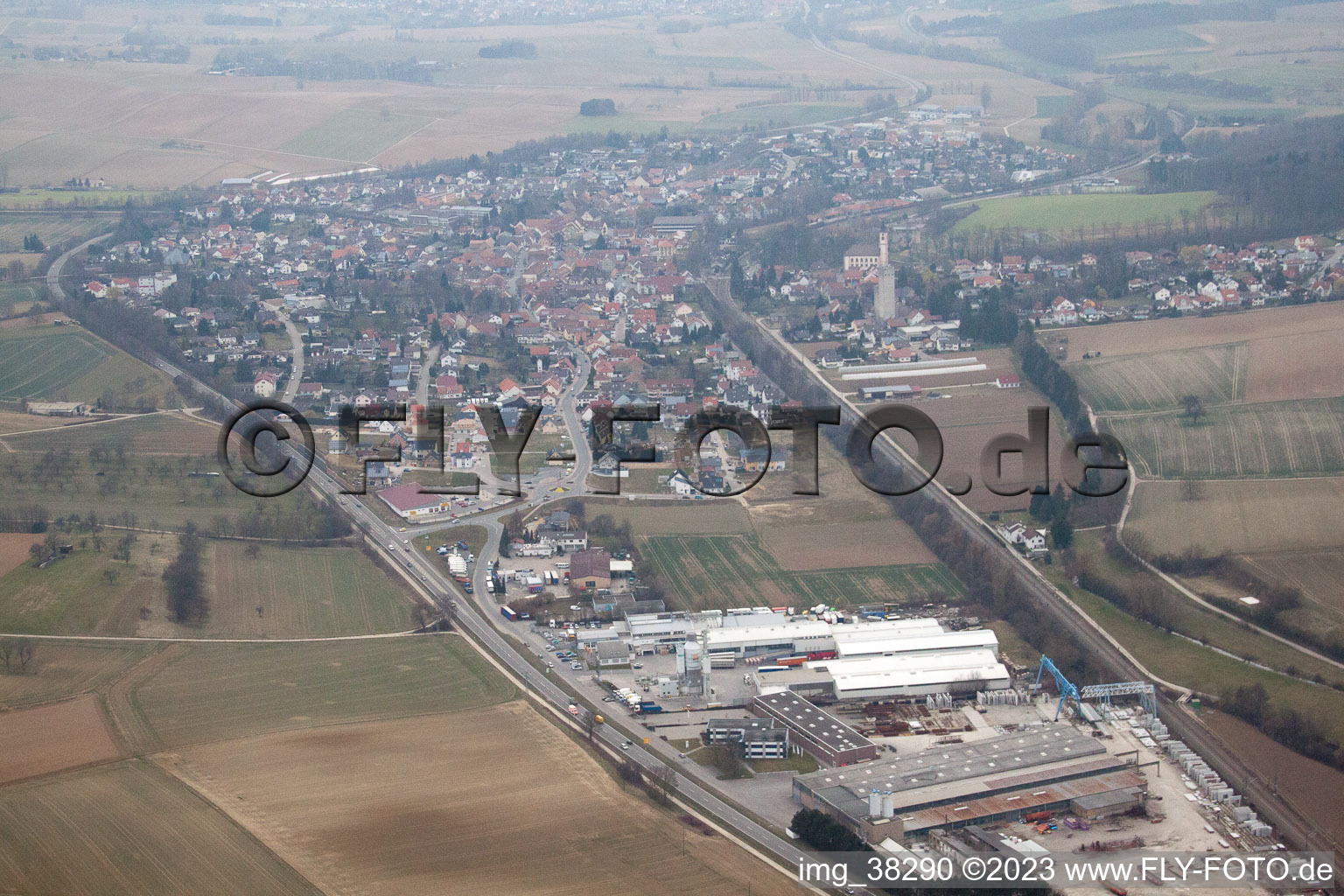 Gondelsheim im Bundesland Baden-Württemberg, Deutschland aus der Drohnenperspektive