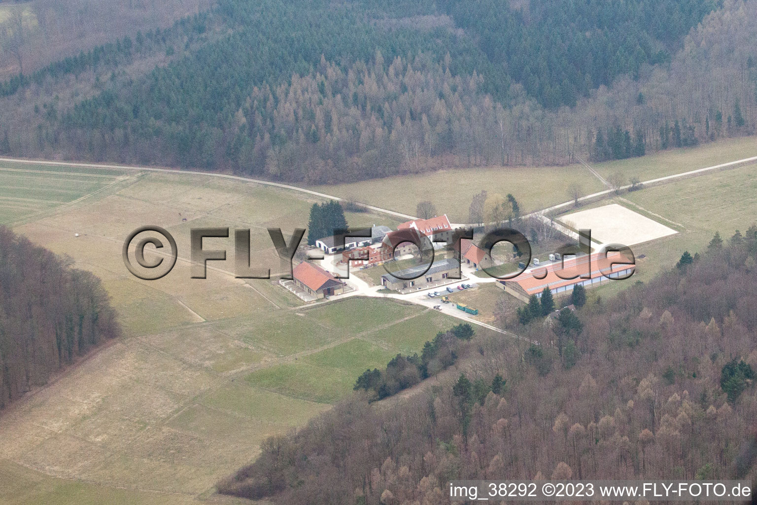 Gondelsheim im Bundesland Baden-Württemberg, Deutschland von der Drohne aus gesehen