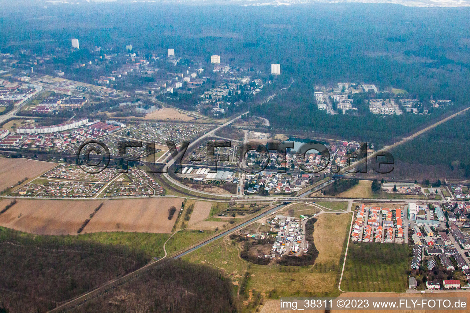 Luftaufnahme von Reitschulschlag im Ortsteil Hagsfeld in Karlsruhe im Bundesland Baden-Württemberg, Deutschland