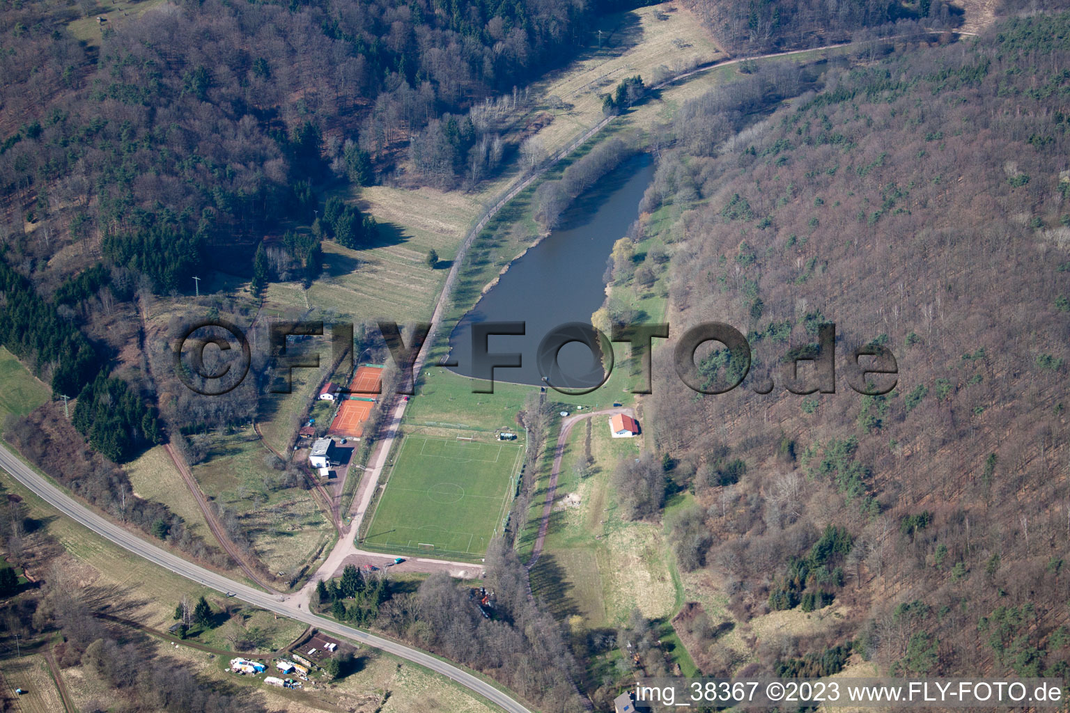 Drohnenbild von Silz im Bundesland Rheinland-Pfalz, Deutschland