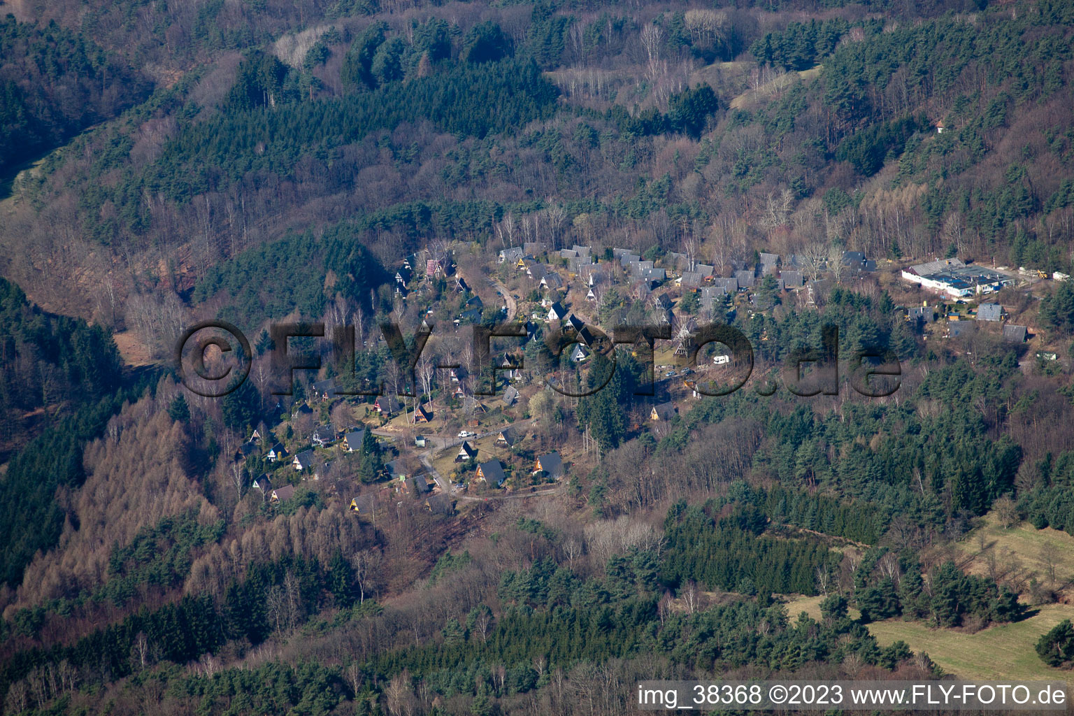 Luftaufnahme von Silz, Feriendorf Eichwald im Bundesland Rheinland-Pfalz, Deutschland