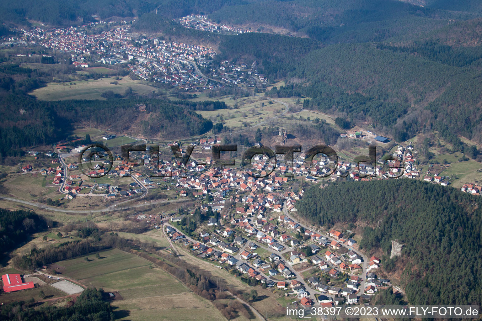 Erfweiler im Bundesland Rheinland-Pfalz, Deutschland aus der Luft betrachtet