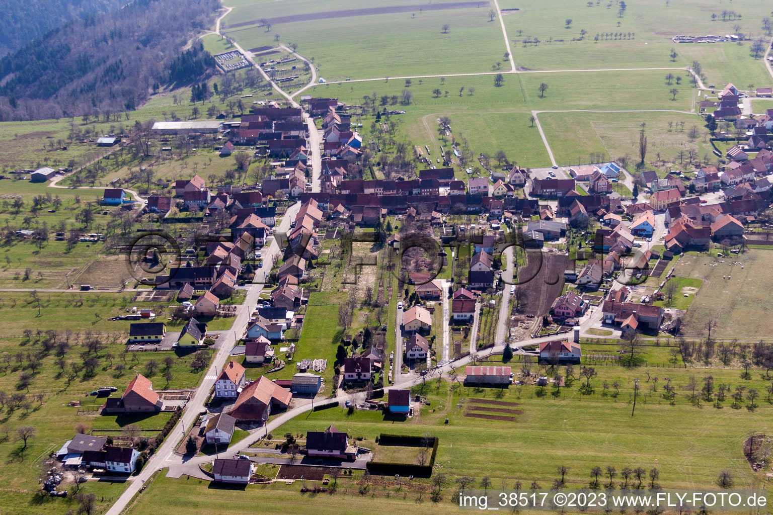Luftaufnahme von Schœnbourg im Bundesland Bas-Rhin, Frankreich