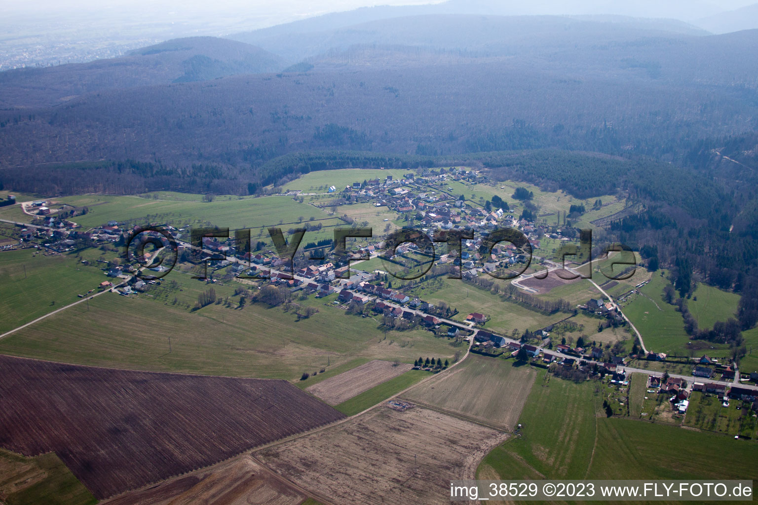 Phalsbourg im Bundesland Moselle, Frankreich aus der Luft betrachtet