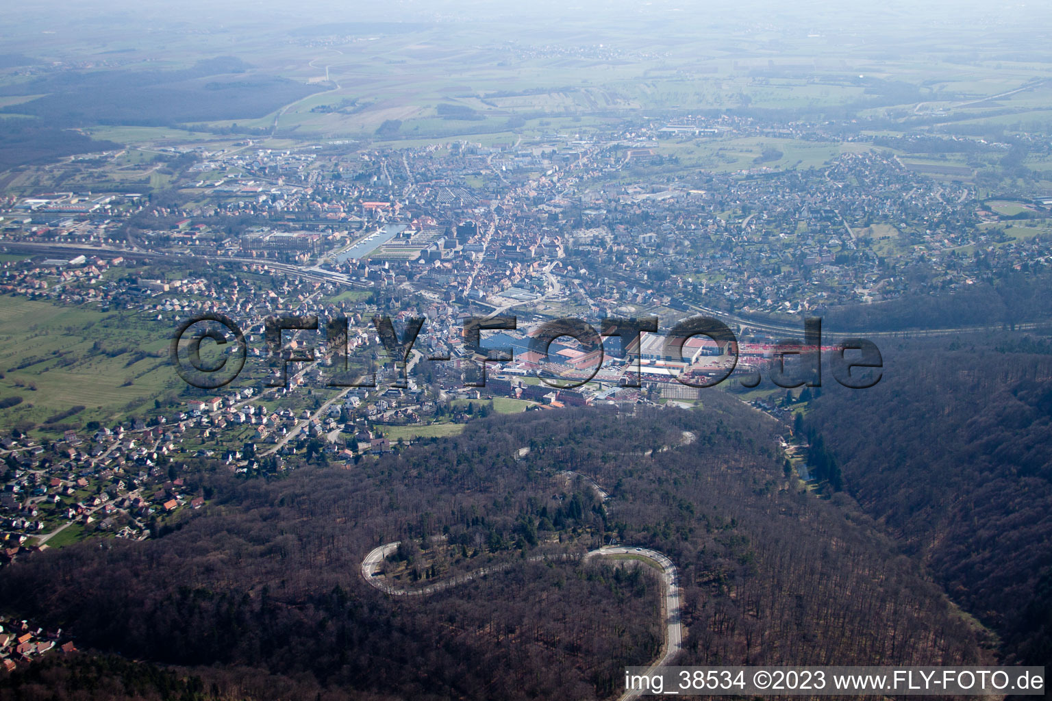 Schrägluftbild von Ottersthal im Bundesland Bas-Rhin, Frankreich