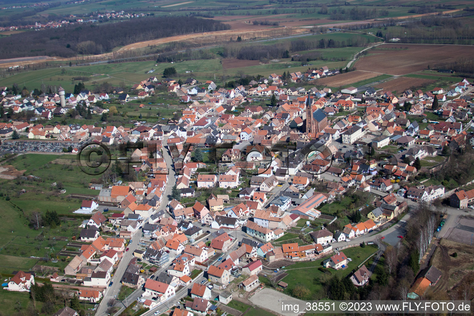 Schrägluftbild von Steinbourg im Bundesland Bas-Rhin, Frankreich