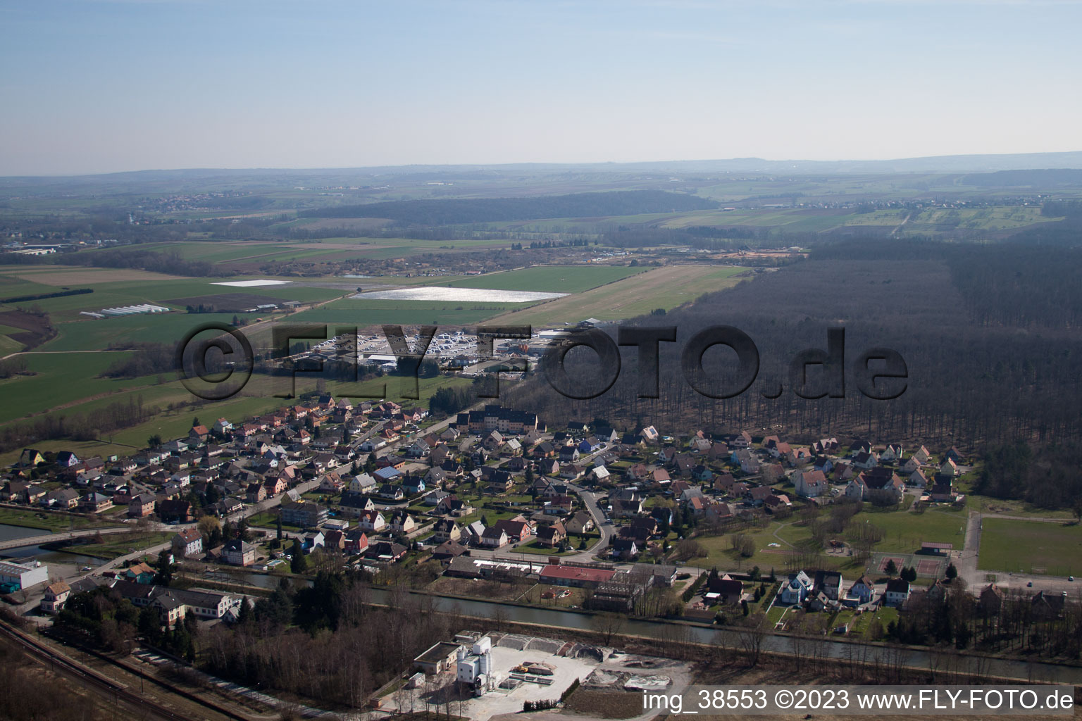 Steinbourg im Bundesland Bas-Rhin, Frankreich aus der Luft