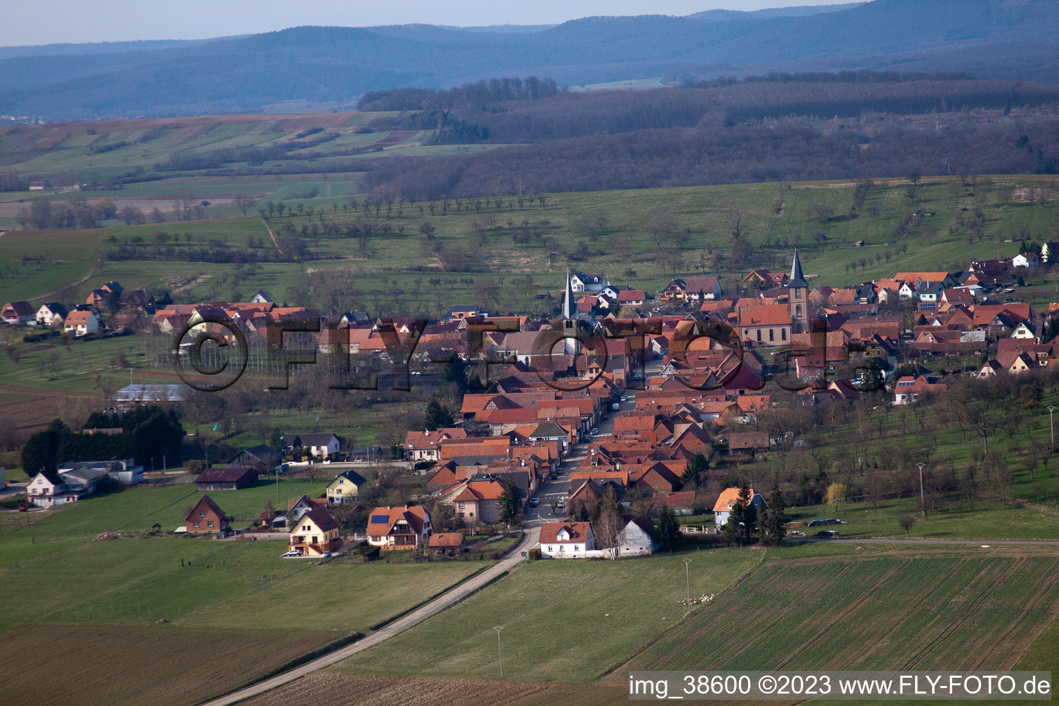 Issenhausen im Bundesland Bas-Rhin, Frankreich vom Flugzeug aus