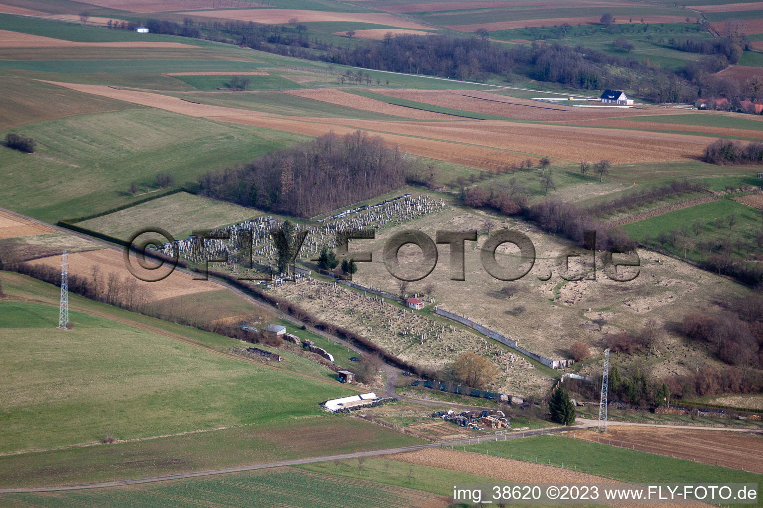 Buswiller im Bundesland Bas-Rhin, Frankreich aus der Luft betrachtet