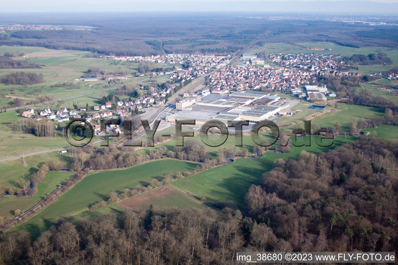 Mertzwiller im Bundesland Bas-Rhin, Frankreich aus der Luft