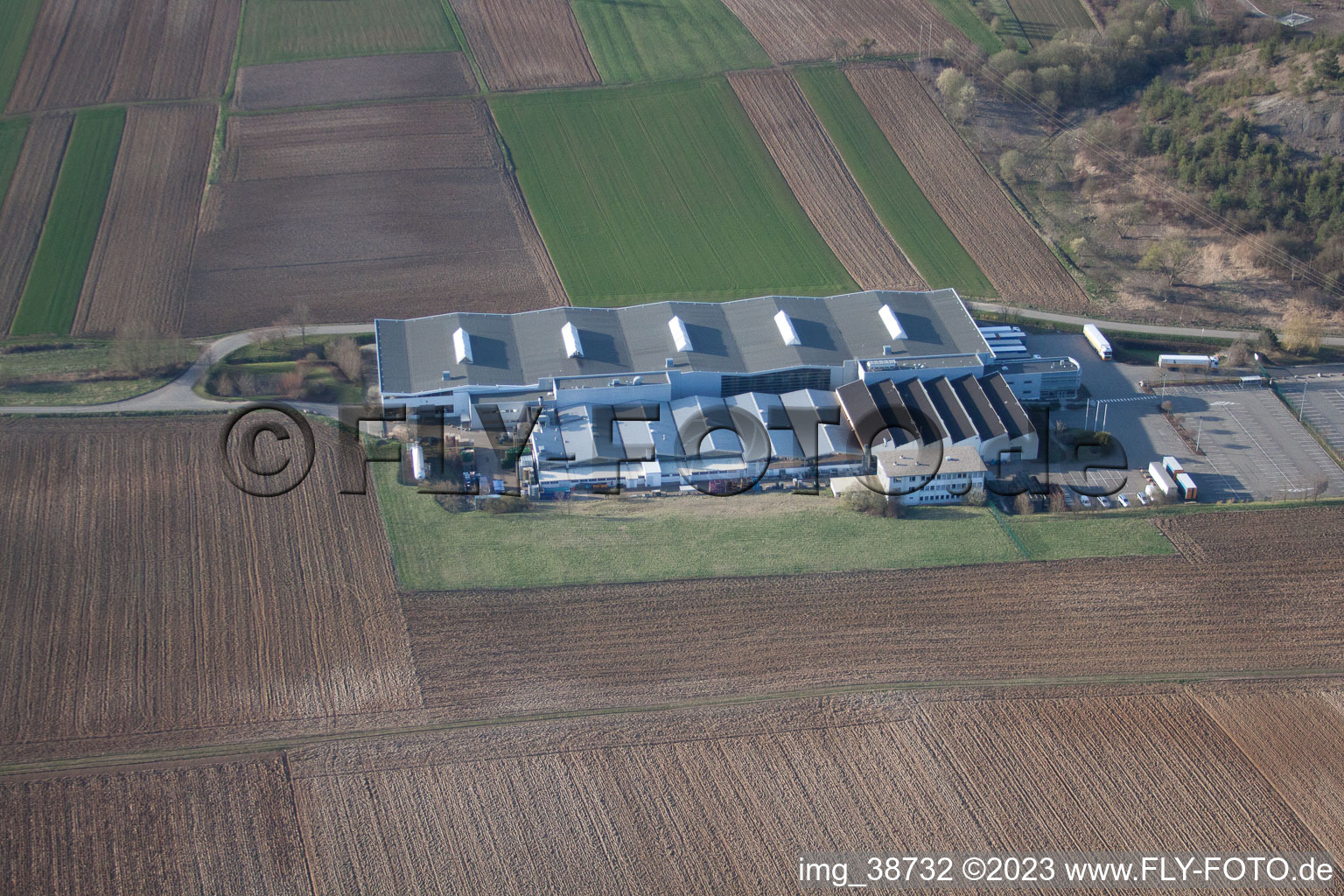 Luftaufnahme von Merkwiller-Pechelbronn im Bundesland Bas-Rhin, Frankreich