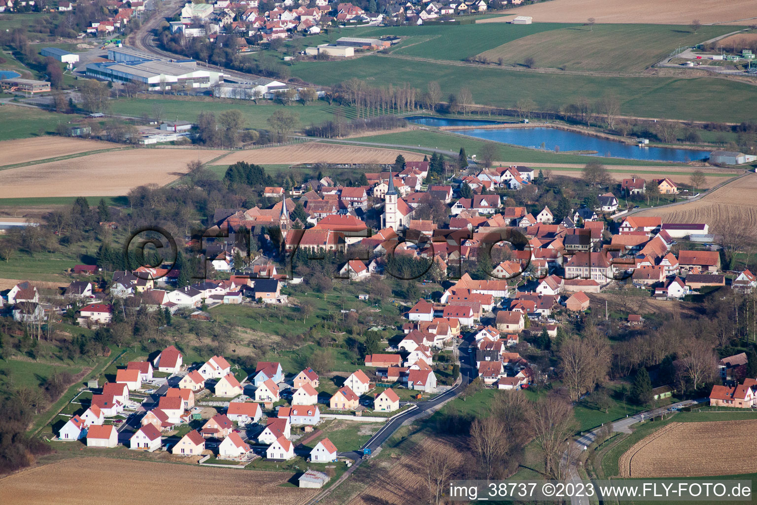Merkwiller-Pechelbronn im Bundesland Bas-Rhin, Frankreich aus der Luft