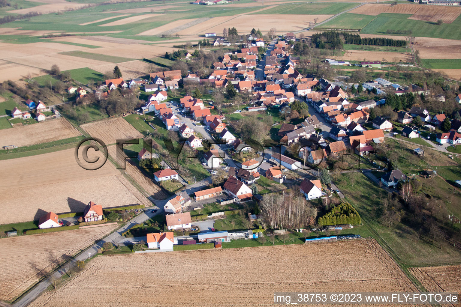 Retschwiller im Bundesland Bas-Rhin, Frankreich von oben gesehen