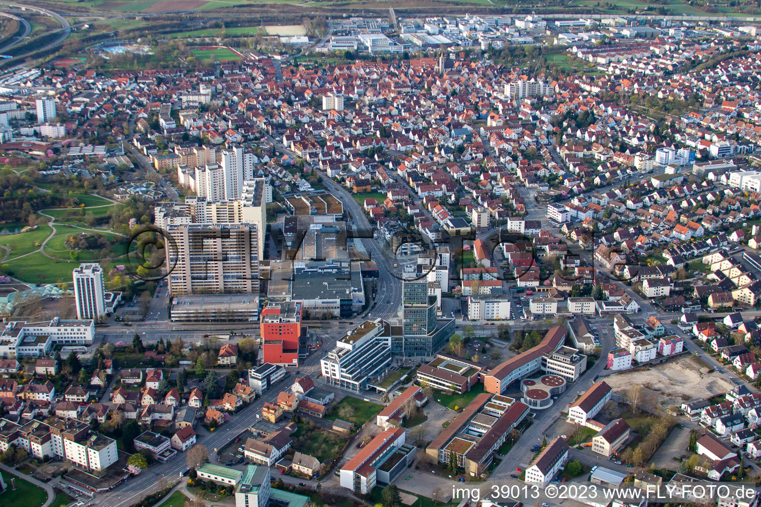 Luftbild von Ortsteil Eltingen in Leonberg im Bundesland Baden-Württemberg, Deutschland