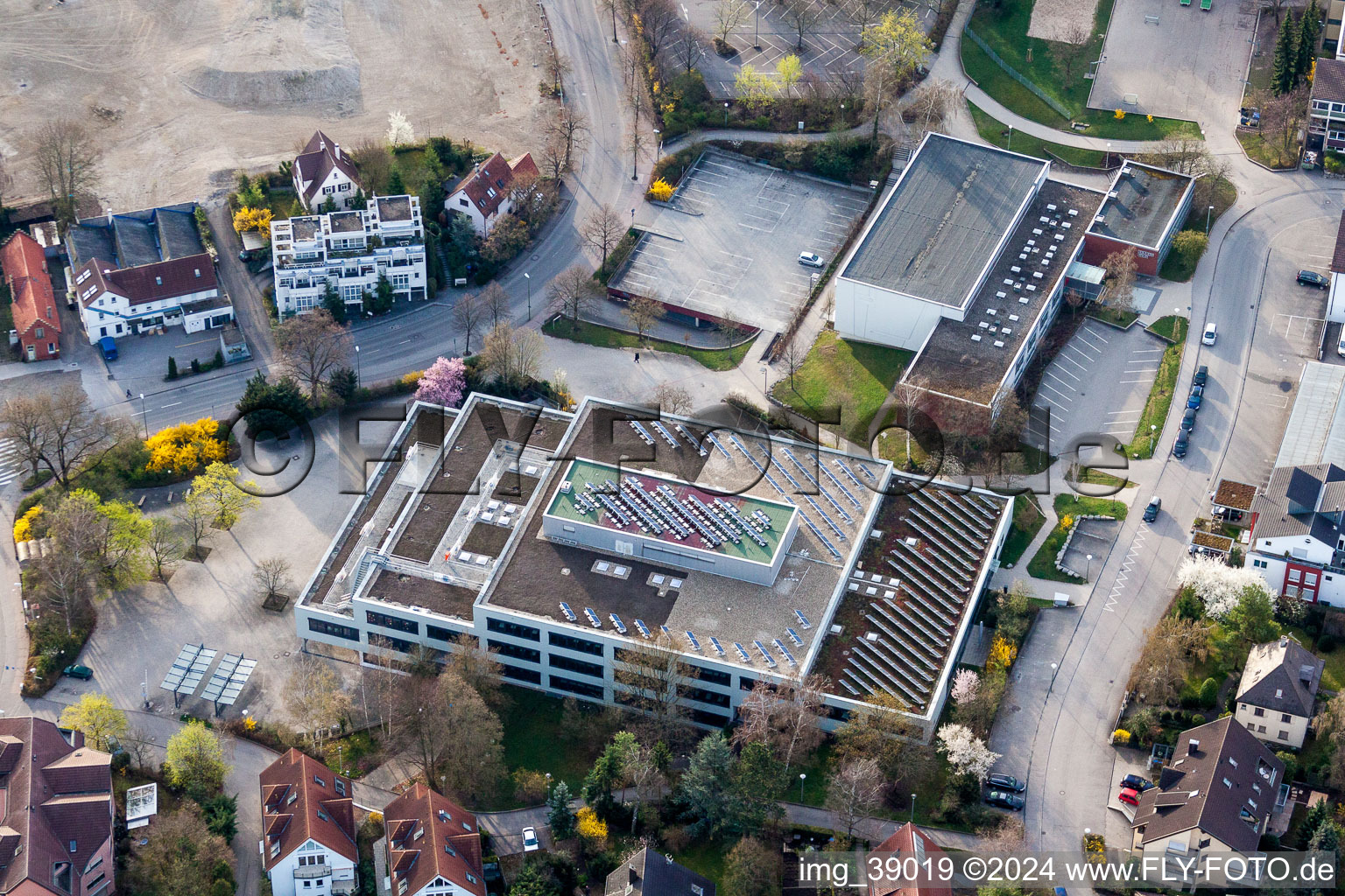 Schulgebäude des Gymnasium Johannes-Kepler-Gymnasium in Leonberg im Bundesland Baden-Württemberg, Deutschland