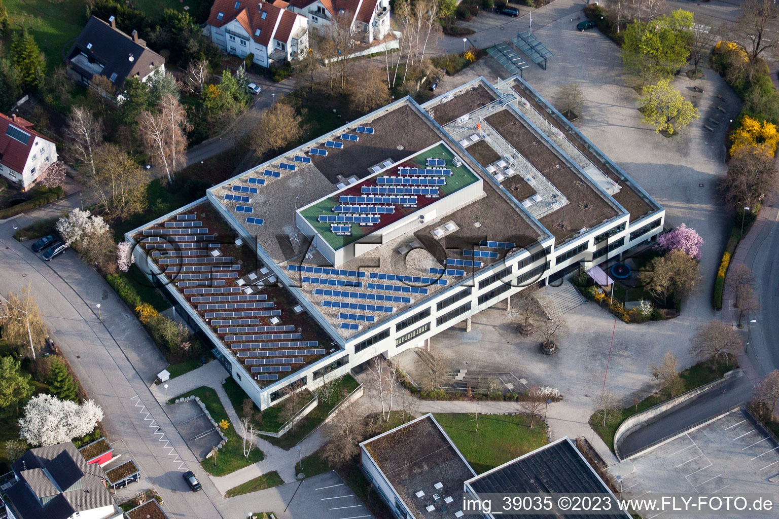 Johannes-Kepler-Gymnasium, Lindenstr in Leonberg im Bundesland Baden-Württemberg, Deutschland von oben gesehen