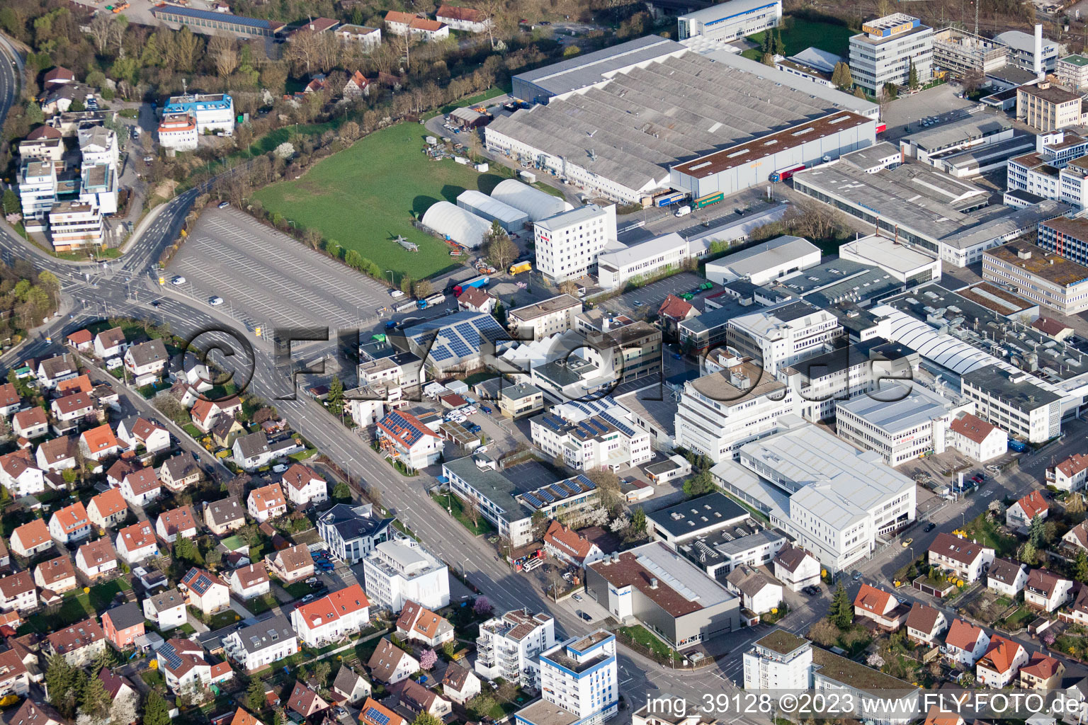Firma Jilg, Dieselstr im Ortsteil Eltingen in Leonberg im Bundesland Baden-Württemberg, Deutschland von einer Drohne aus