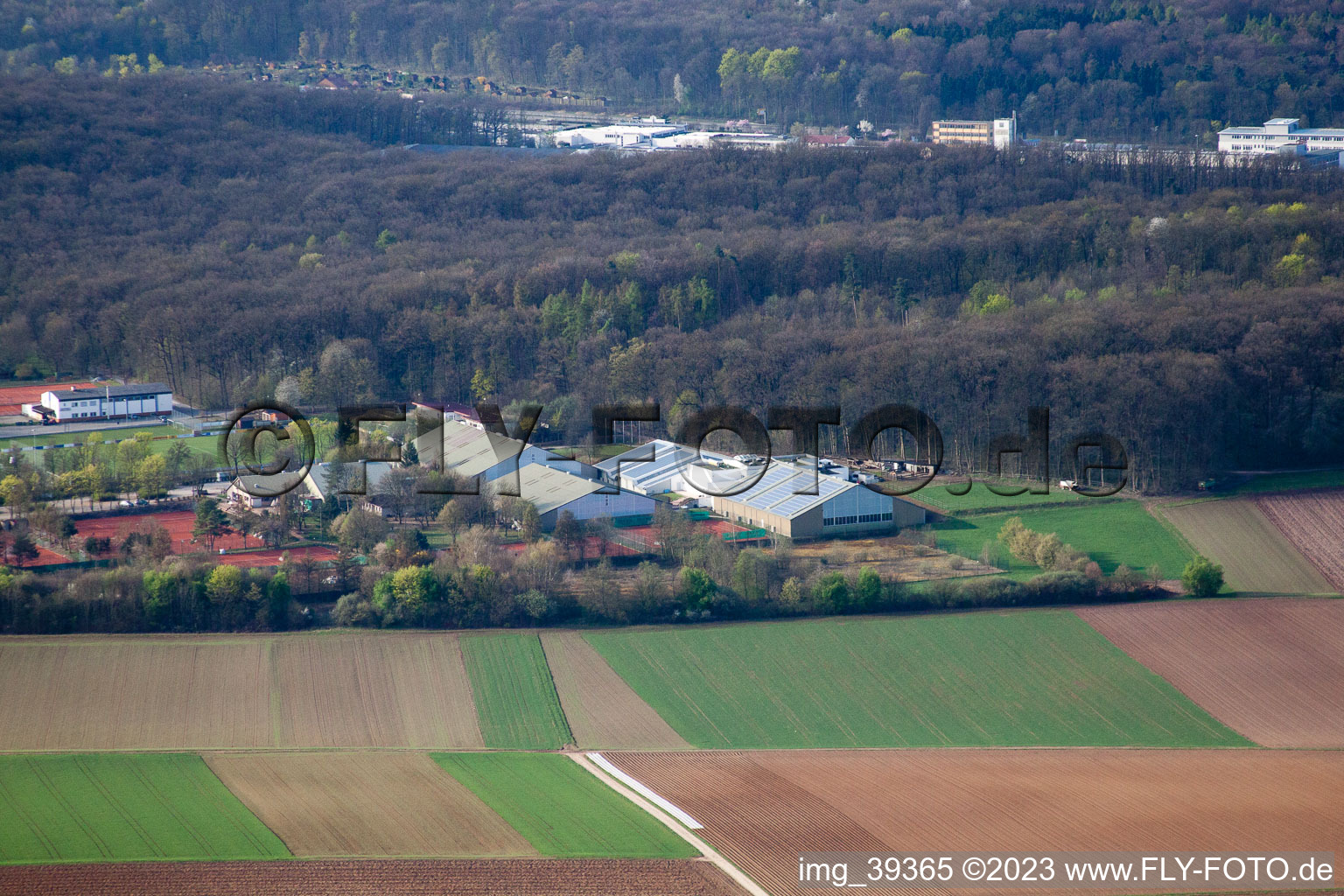 Luftbild von Stammheim, Tennisanlage Grand Slam Sportanlage Emerholzweg in Stuttgart im Bundesland Baden-Württemberg, Deutschland