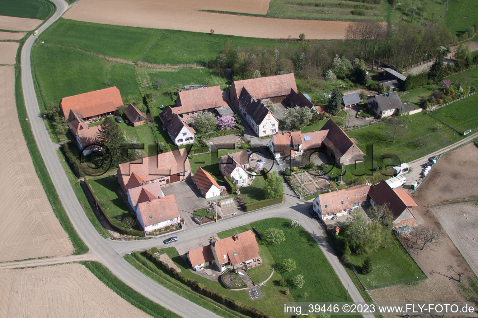 Schrägluftbild von Seebach im Bundesland Bas-Rhin, Frankreich