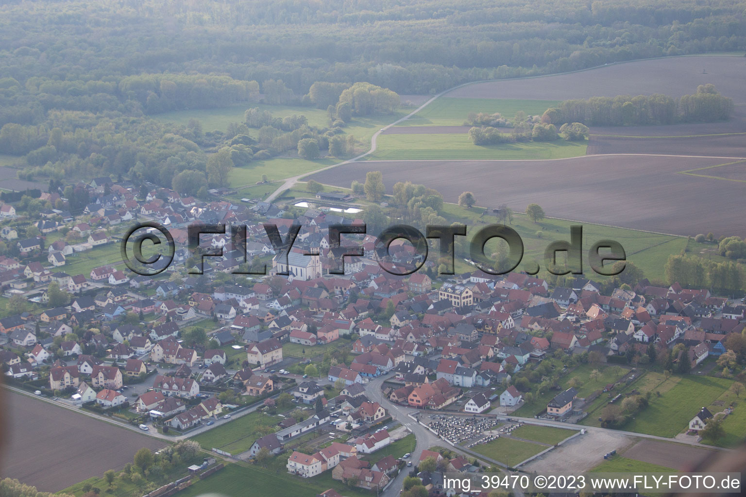 Rœschwoog im Bundesland Bas-Rhin, Frankreich von oben gesehen