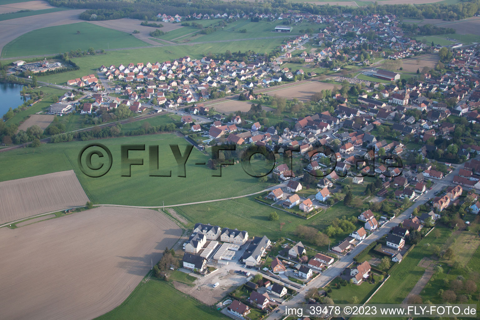 Rountzenheim im Bundesland Bas-Rhin, Frankreich aus der Vogelperspektive