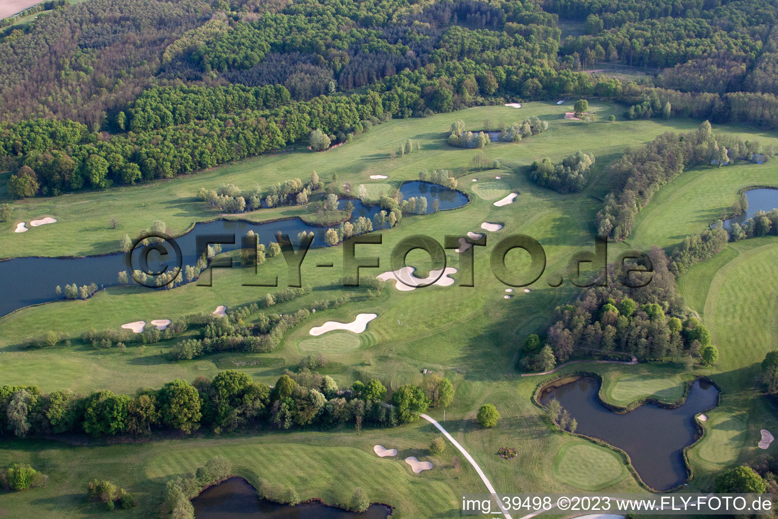 Soufflenheim , Golfclub Soufflenheim Baden-Baden im Bundesland Bas-Rhin, Frankreich aus der Drohnenperspektive