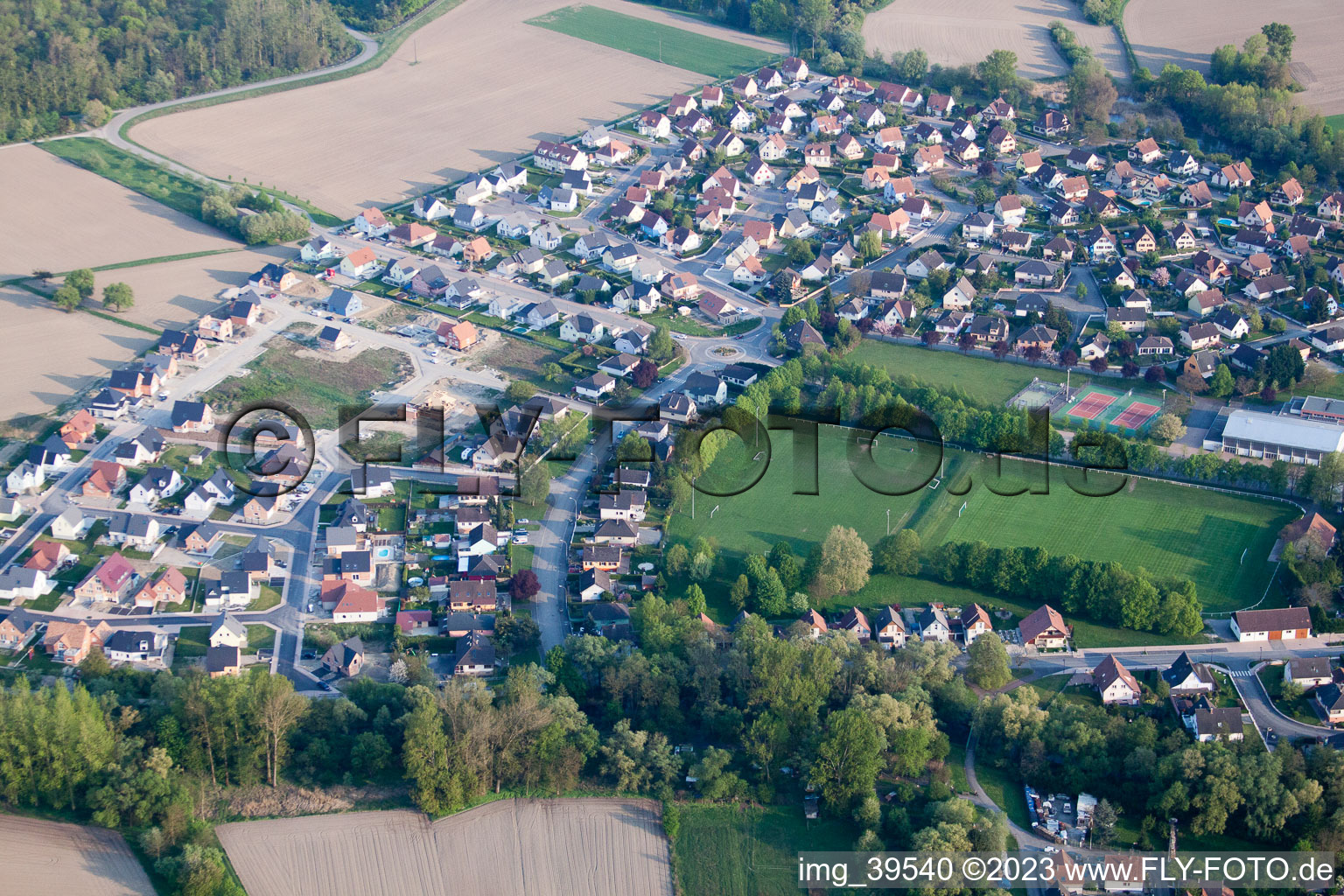 Offendorf im Bundesland Bas-Rhin, Frankreich aus der Luft