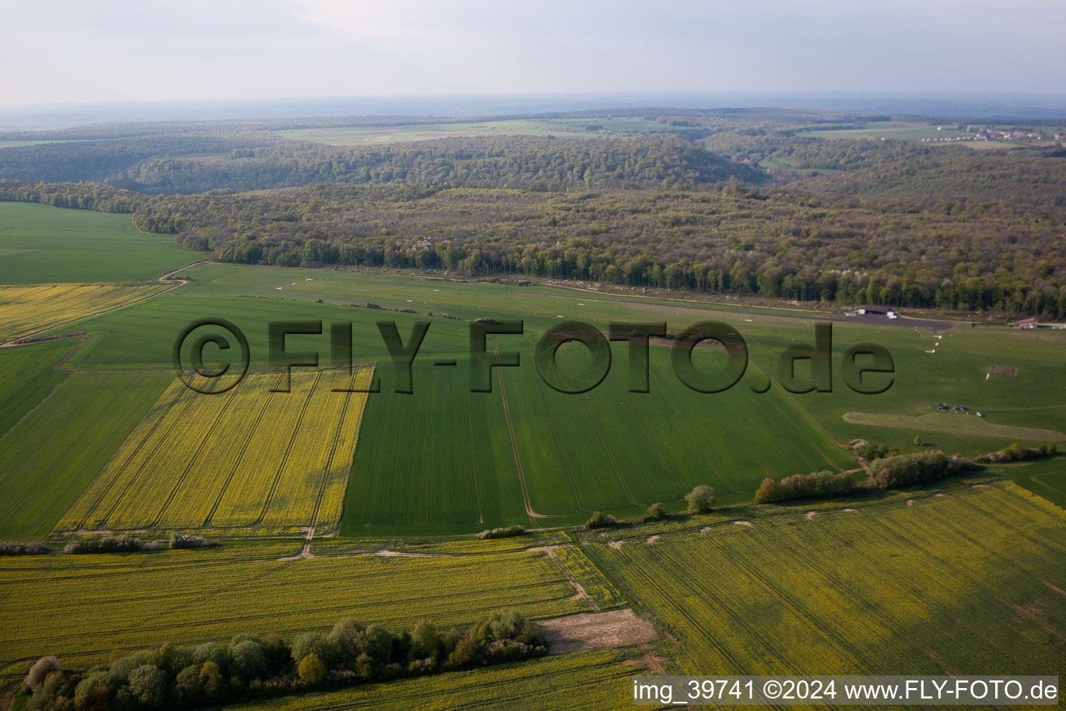 Villette, Flugplatz Aérodrome im Bundesland Meurthe-et-Moselle, Frankreich