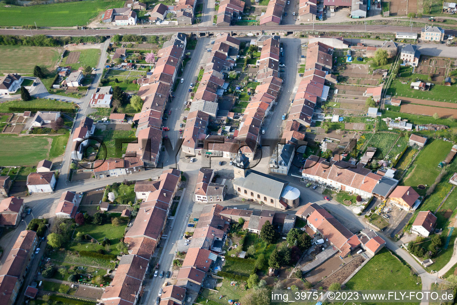 Luftaufnahme von Charency-Vezin im Bundesland Meurthe-et-Moselle, Frankreich