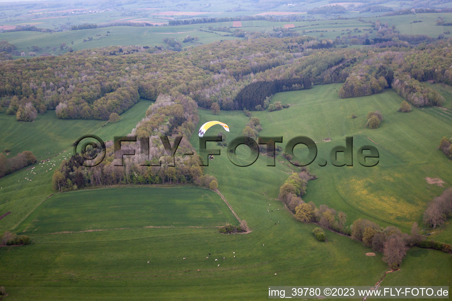 Luftbild von Fromy im Bundesland Ardennes, Frankreich