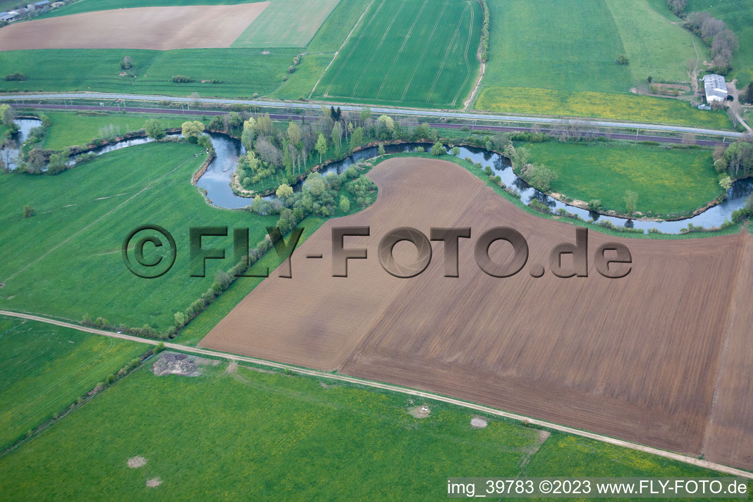 Luftbild von Villy im Bundesland Ardennes, Frankreich