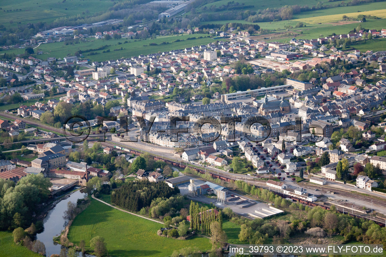 Altstadt in Carignan im Bundesland Ardennes, Frankreich
