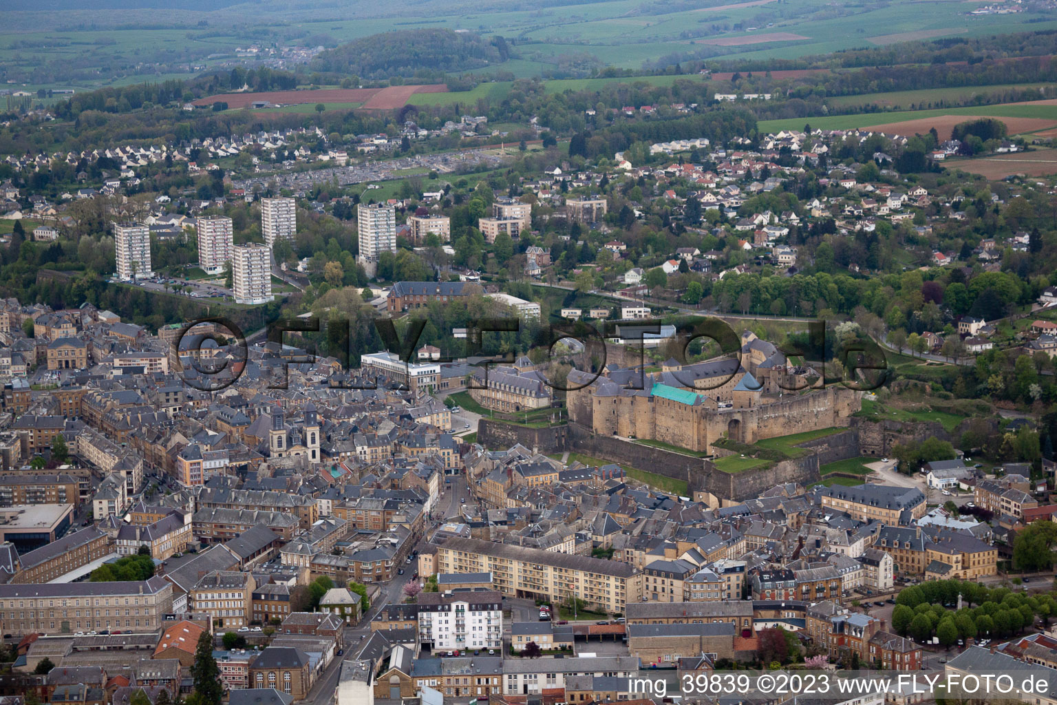 Luftbild von Sedan im Bundesland Ardennes, Frankreich