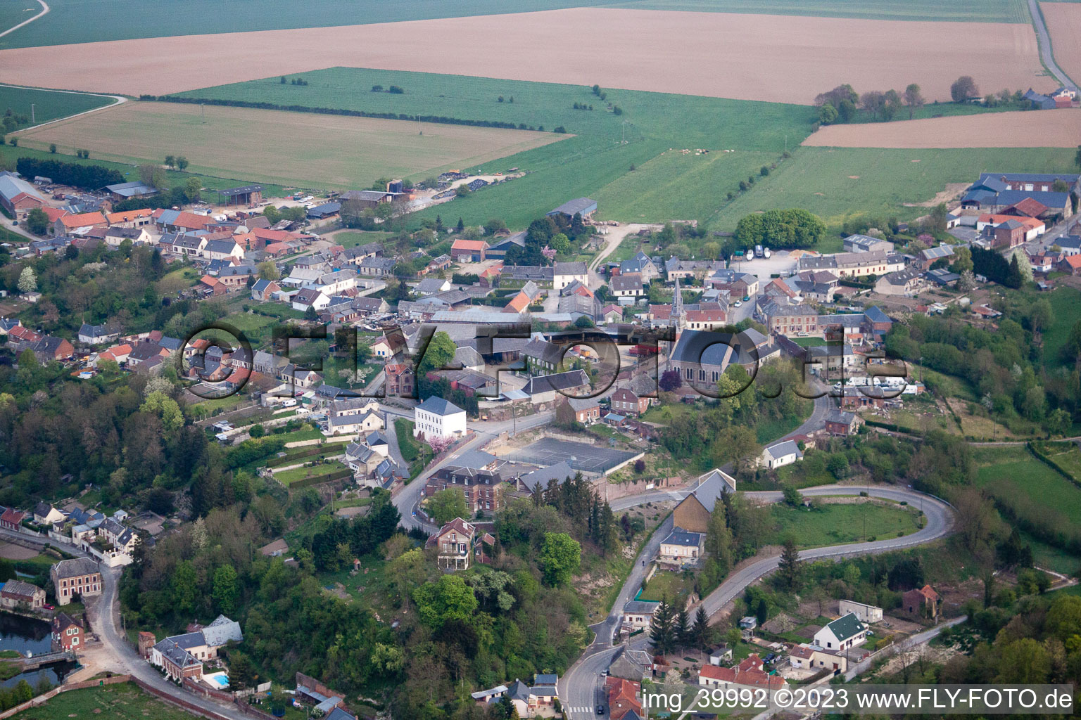 Luftbild von Lesquielles-Saint-Germain im Bundesland Aisne, Frankreich