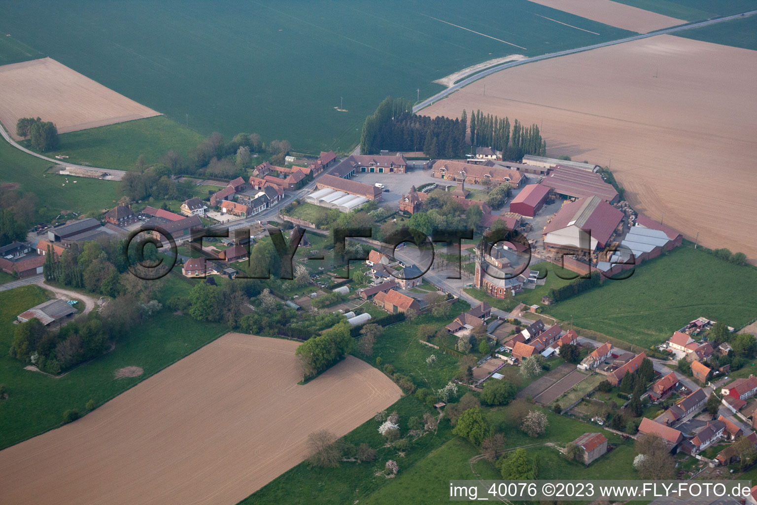 Luftbild von Gomiécourt im Bundesland Pas-de-Calais, Frankreich