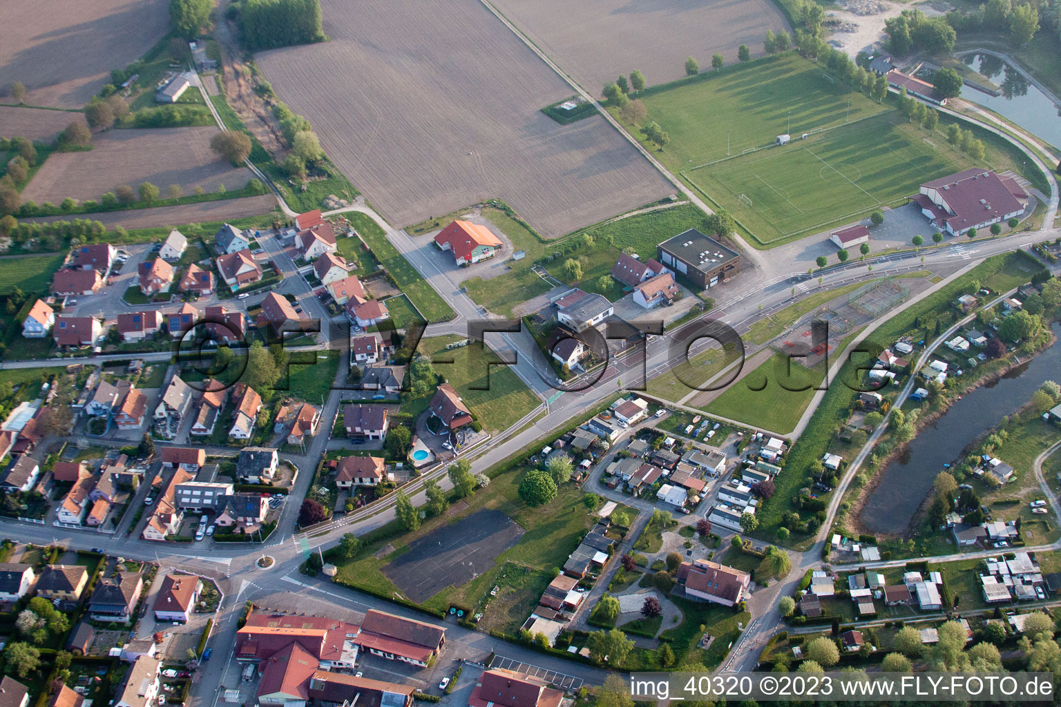 Luftaufnahme von Munchhausen im Bundesland Bas-Rhin, Frankreich