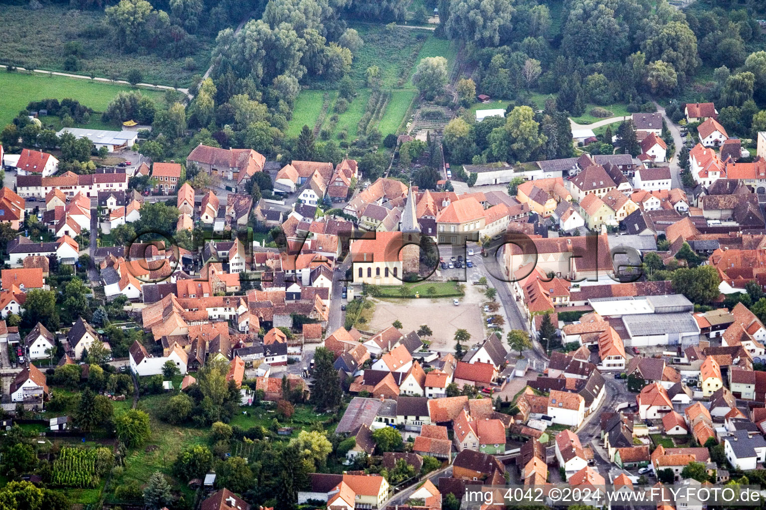 Dorf - Ansicht im Ortsteil Godramstein in Landau in der Pfalz im Bundesland Rheinland-Pfalz, Deutschland