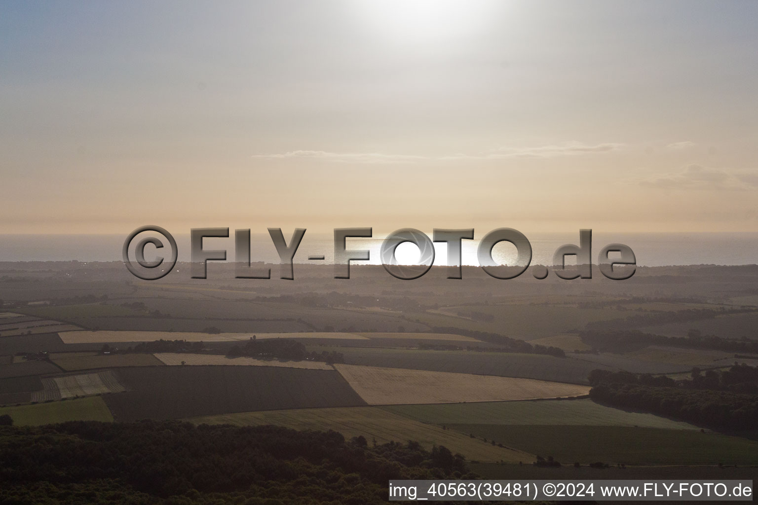 The Channel bei Whitfield im Bundesland England, Großbritanien