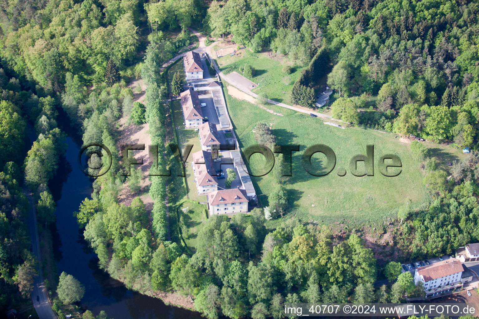 Eppenbrunn, Altschloßstraße 2-8 im Bundesland Rheinland-Pfalz, Deutschland von oben