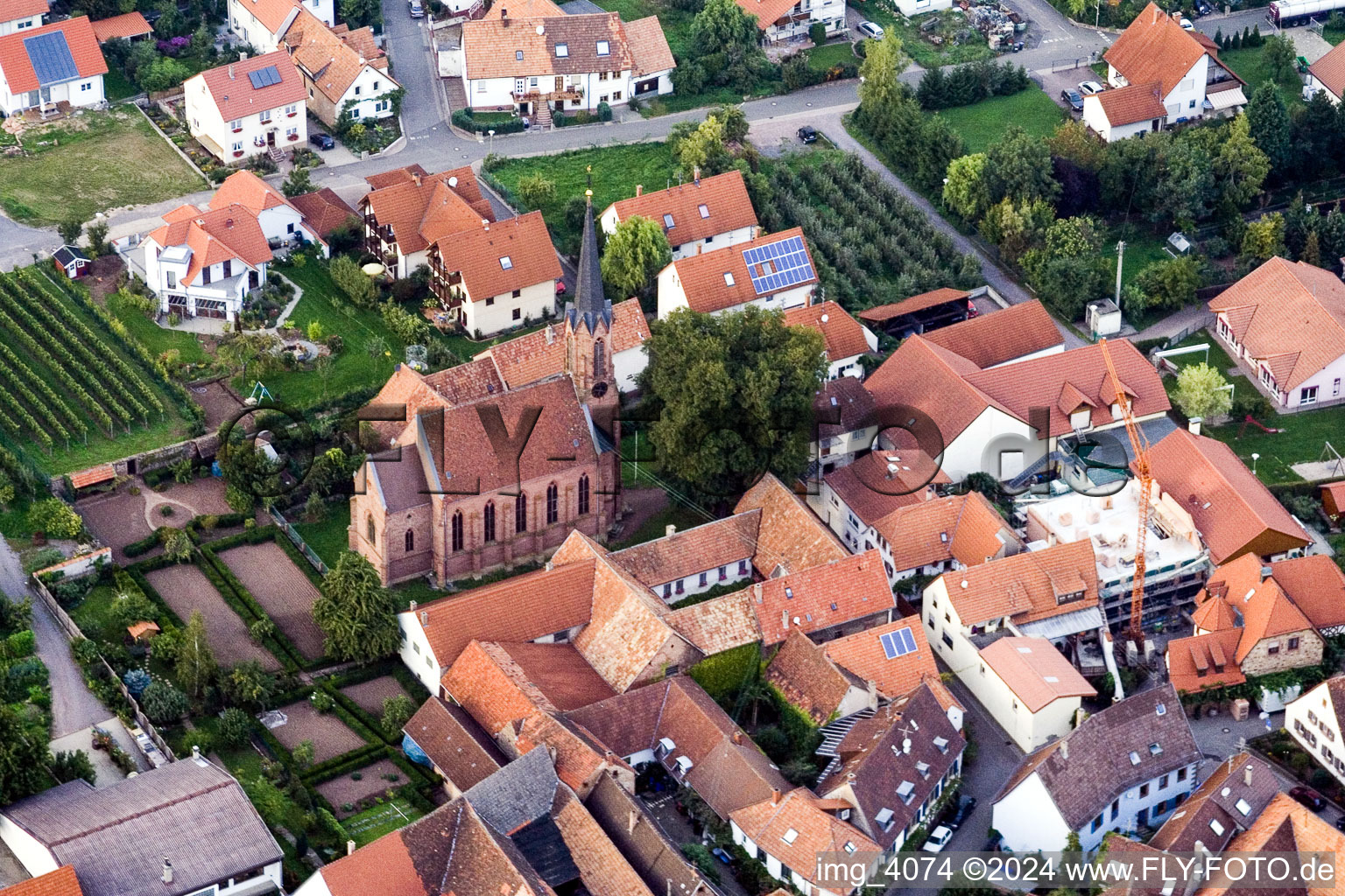 Dorf - Ansicht von Birkweiler im Bundesland Rheinland-Pfalz, Deutschland von oben