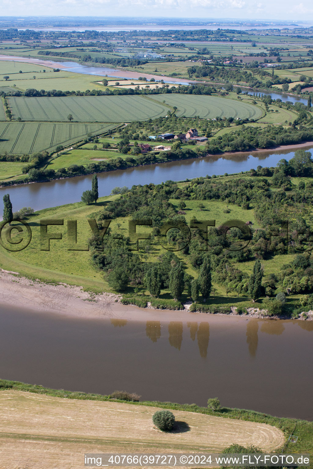 Luftbild von Knie des River Severn near Oakle Street im Bundesland England, Großbritanien